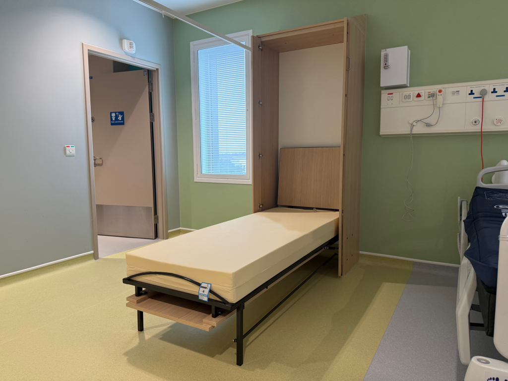 Hospital-Visitor-Beds-Bed-7500H